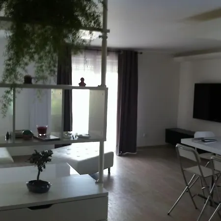 Comfortable Flat 15 Min From Paris *